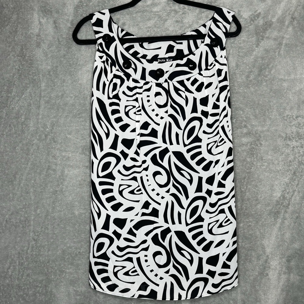 Dana Kay 18W 1X Top Shirt White Geometric Sleeveless Round Neck Embellishedโ